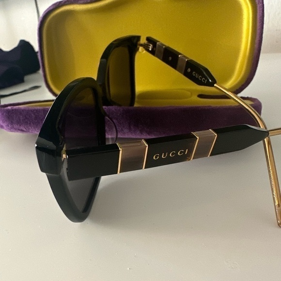 Gucci BLACK & gold TOW BP 37690 trendy sunglasses - Picture 5 of 14
